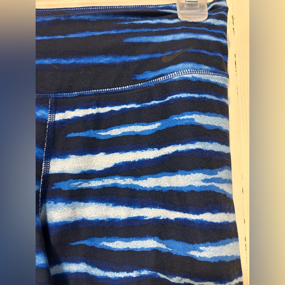 Nike Blue and White Athletic capri Leggings medium drifit - Picture 2 of 10